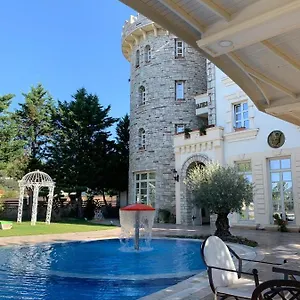 Castle Konti Hotel Vaqarr